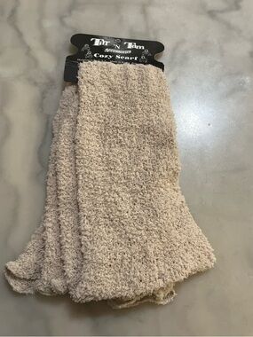 Cozy Knit Scarf - Beige